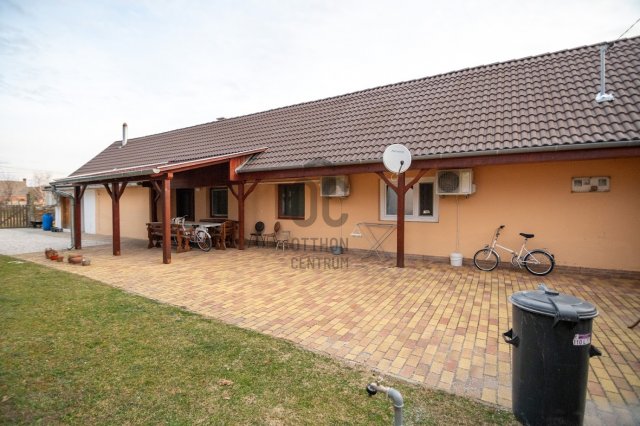 Eladó családi ház, Faddon, Mátyás Király utcában 26 M Ft