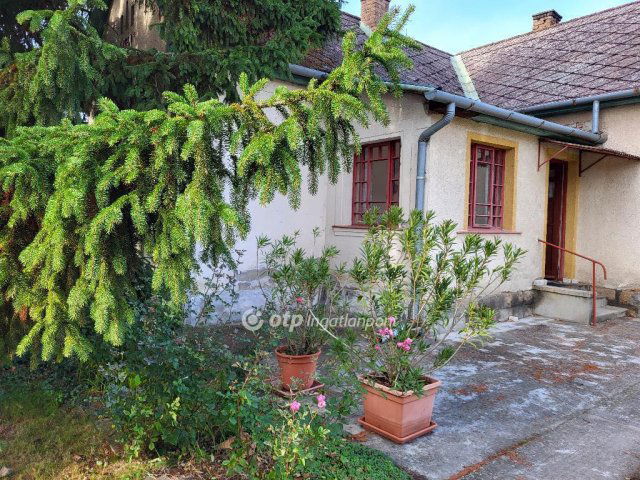 Eladó családi ház, Zamárdiban 90 M Ft, 3 szobás