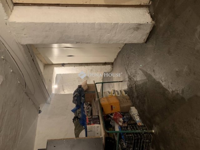 Eladó ipari ingatlan, Budapesten, IX. kerületben 12.3 M Ft