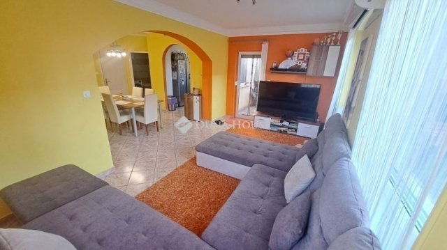 Eladó ikerház, Üllőn 125 M Ft, 5 szobás / költözzbe.hu