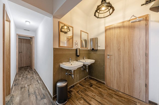 Kiadó iroda, Budapesten, XIII. kerületben 340 E Ft / hó, 1 szobás