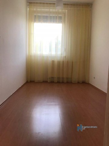 Kiadó panellakás, albérlet, Debrecenben 170 E Ft / hó, 2 szobás