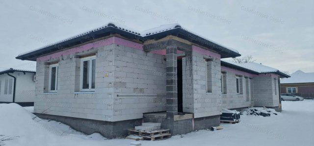 Eladó téglalakás, Cegléden 60 M Ft, 3 szobás