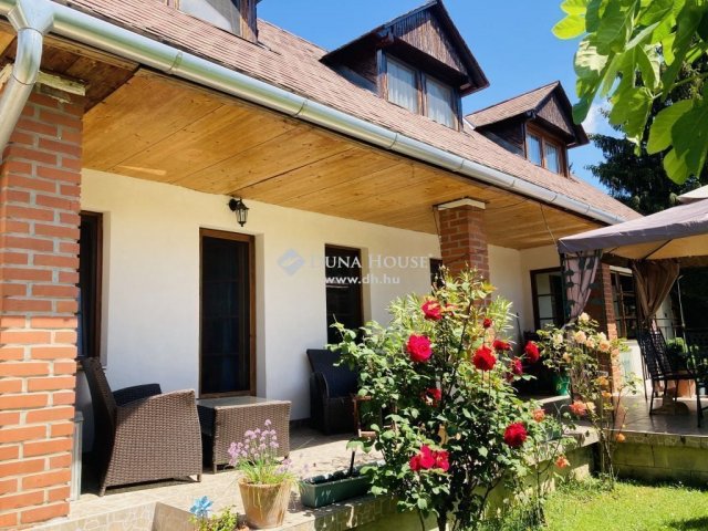 Eladó családi ház, Budapesten, II. kerületben 248 M Ft, 5 szobás