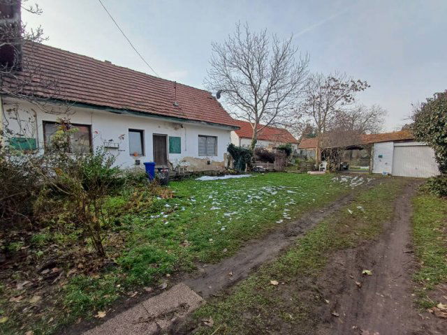 Eladó családi ház, Pilisvörösváron 32 M Ft, 2 szobás