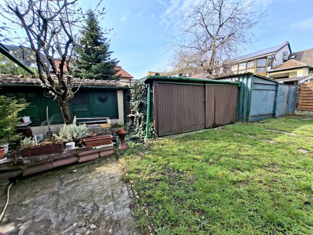 Eladó családi ház, Budapesten, IV. kerületben, Dessewffy utcában