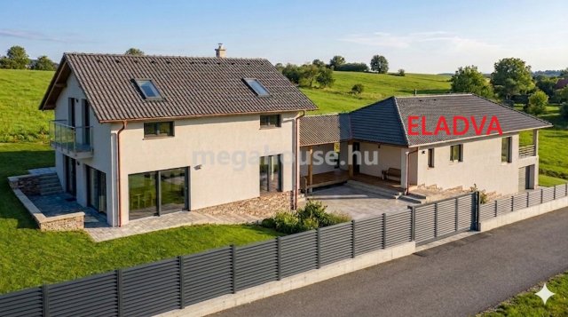 Eladó ikerház, Diósdon 165 M Ft, 5 szobás / költözzbe.hu