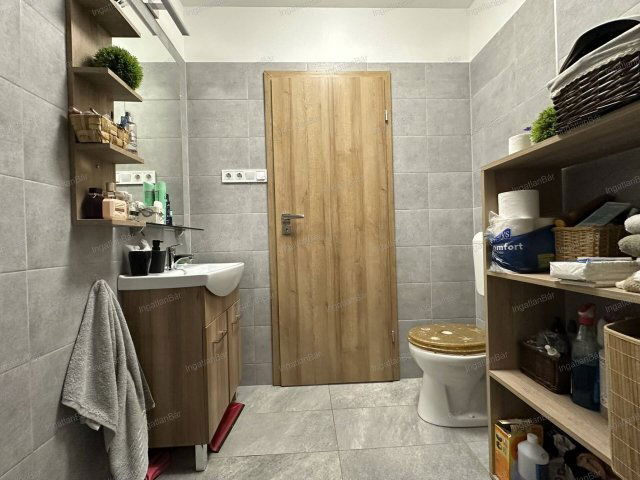 Eladó téglalakás, Miskolcon 89.9 M Ft, 4 szobás