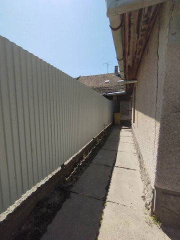 Eladó családi ház, Orosházán 35 M Ft, 3+1 szobás