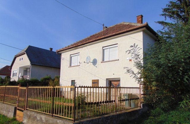 Eladó családi ház, Legyesbényén 11.86 M Ft, 1+1 szobás