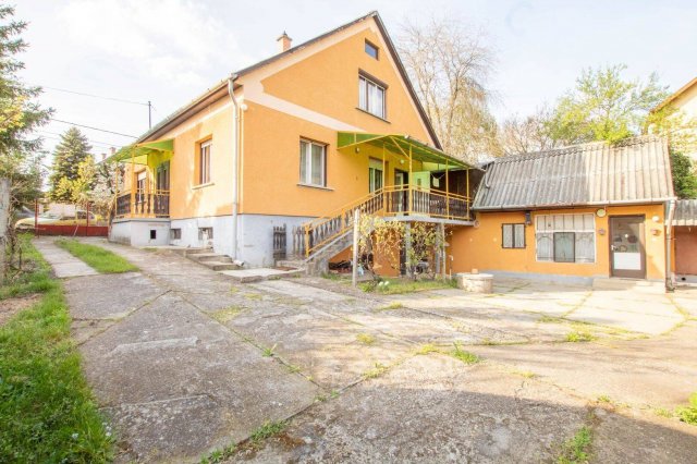 Eladó családi ház, Gyömrőn 99.9 M Ft, 5 szobás