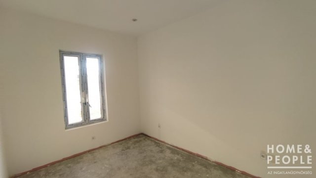 Eladó családi ház, Makón 55 M Ft, 4 szobás