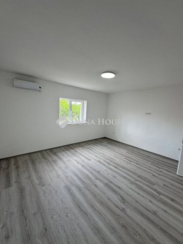 Eladó családi ház, Szegváron 32 M Ft, 3 szobás