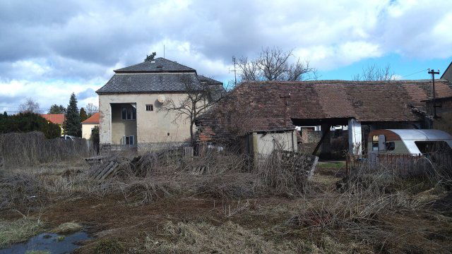 Eladó családi ház, Peresznyén 38.5 M Ft, 5 szobás