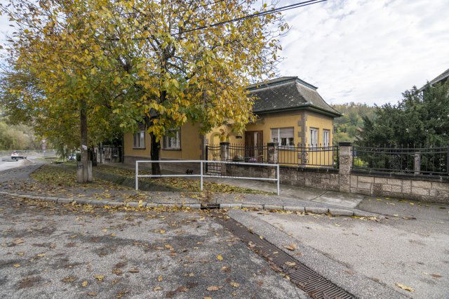 Eladó családi ház, Sóskúton 94.5 M Ft, 4 szobás