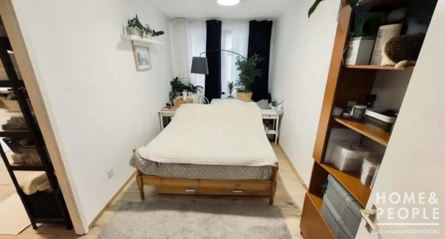 Eladó téglalakás, Szegeden 75.99 M Ft, 3 szobás