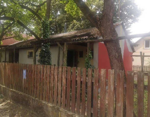 Eladó nyaraló, Gyomaendrődön 39.8 M Ft, 3 szobás
