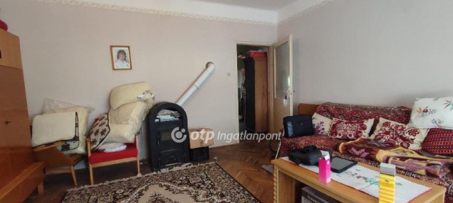 Eladó családi ház, Kispiriten 14.99 M Ft, 4 szobás