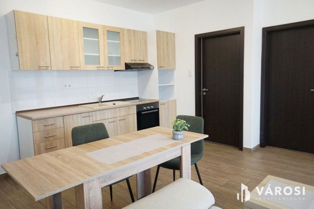 Kiadó téglalakás, albérlet, Gyálon 250 E Ft / hó, 2+1 szobás