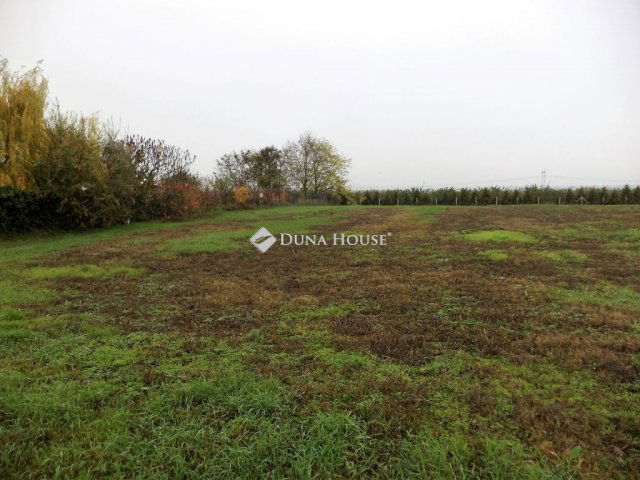 Eladó telek, Pusztaszabolcson, Akácfa utcában 18.161 M Ft