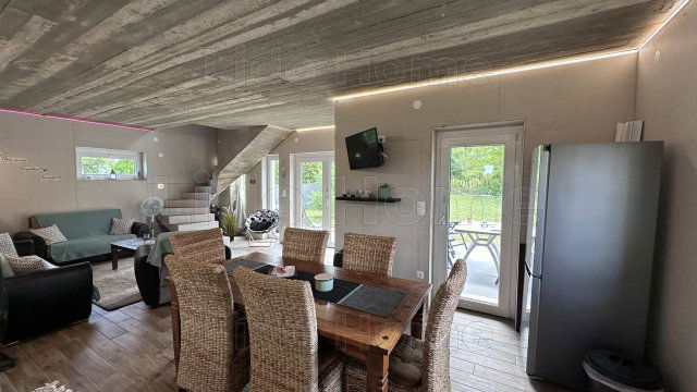 Eladó családi ház, Balatonkeresztúron 86 M Ft, 1+3 szobás