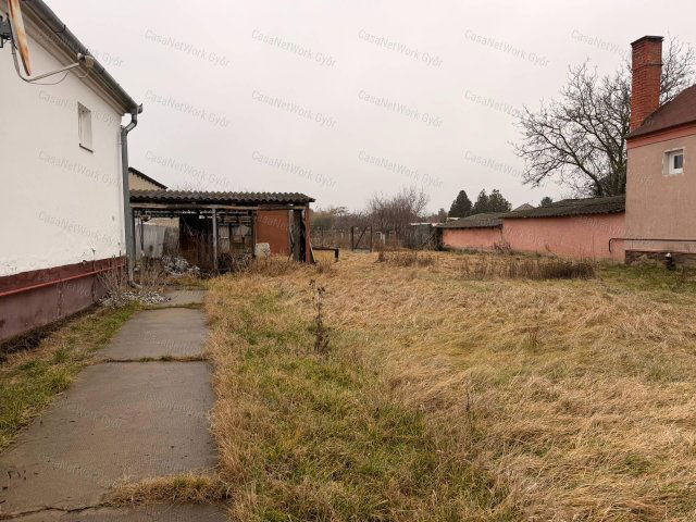 Eladó családi ház, Téten 45 M Ft, 2+1 szobás