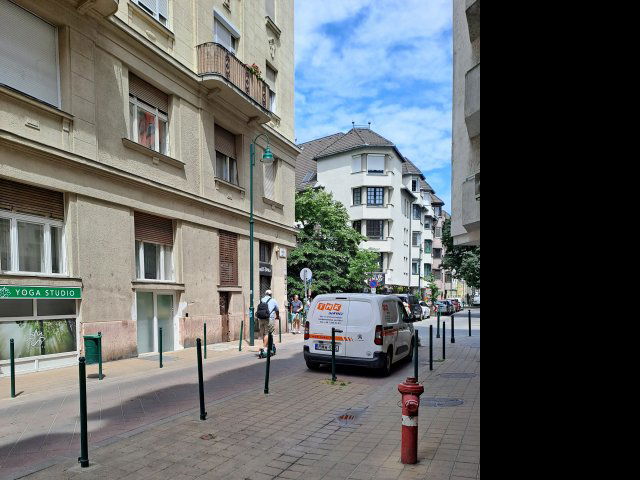 Eladó garázs, Budapesten, IX. kerületben, Páva utcában 8 M Ft