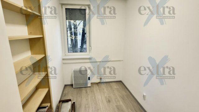 Eladó téglalakás, Szegeden 47 M Ft, 1+1 szobás