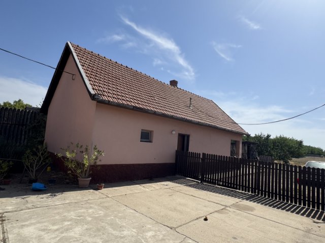 Eladó családi ház, Dabason 96 M Ft, 4 szobás