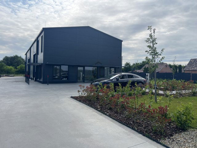 Eladó iroda, Bicskén 390 M Ft / költözzbe.hu