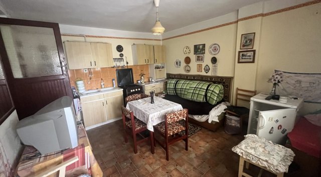 Eladó családi ház, Sarkadkeresztúron 13 M Ft, 2+1 szobás