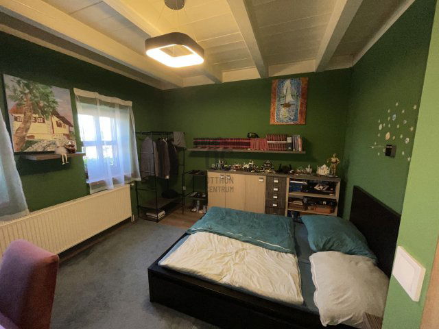 Eladó családi ház, Nyíregyházán 93 M Ft, 4 szobás