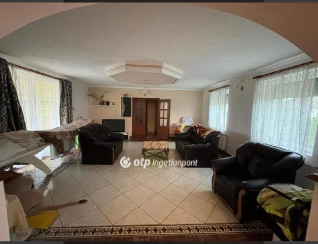 Eladó családi ház, Mohácson 125 M Ft, 3 szobás