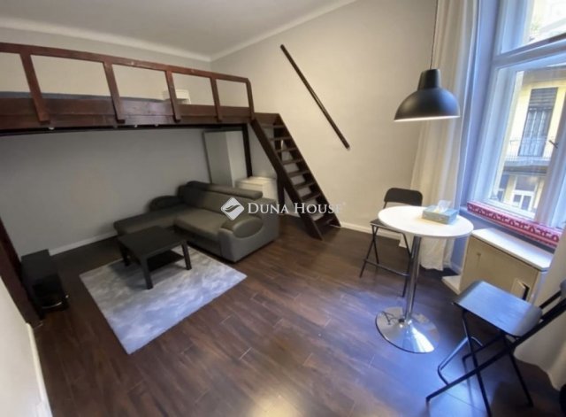 Eladó téglalakás, Budapesten, VII. kerületben 58.99 M Ft