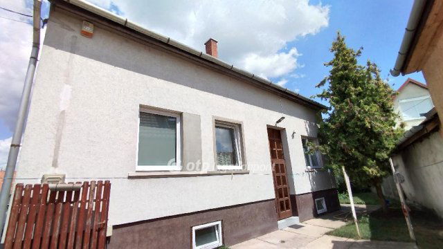 Eladó családi ház, Jászberényben 62 M Ft, 3+7 szobás