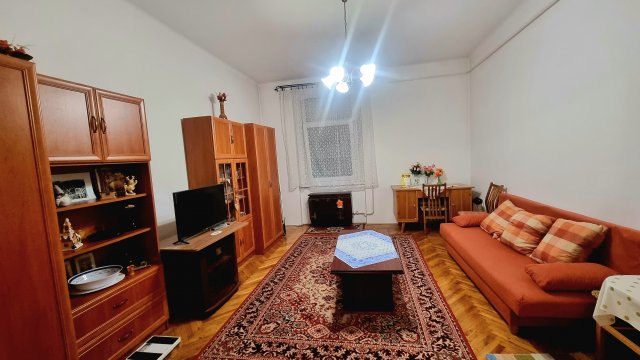 Eladó téglalakás, Szegeden 39.5 M Ft, 1 szobás