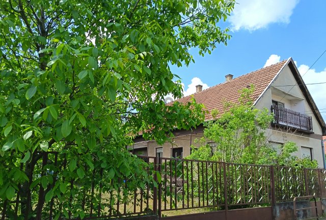 Eladó családi ház, Tápiószőlősön 39.9 M Ft, 4 szobás