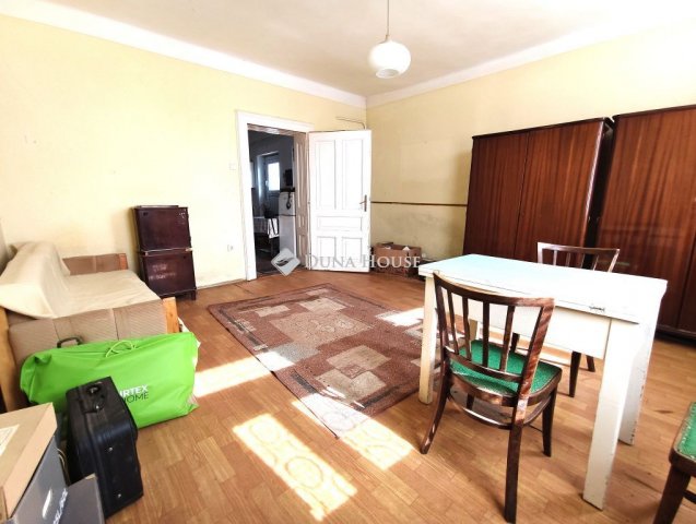 Eladó családi ház, Szombathelyen 35 M Ft, 2 szobás