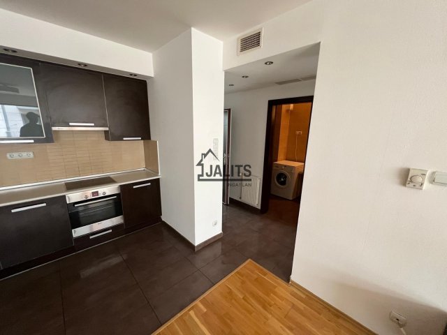 Kiadó téglalakás, albérlet, VI. kerületben, Ó utcában