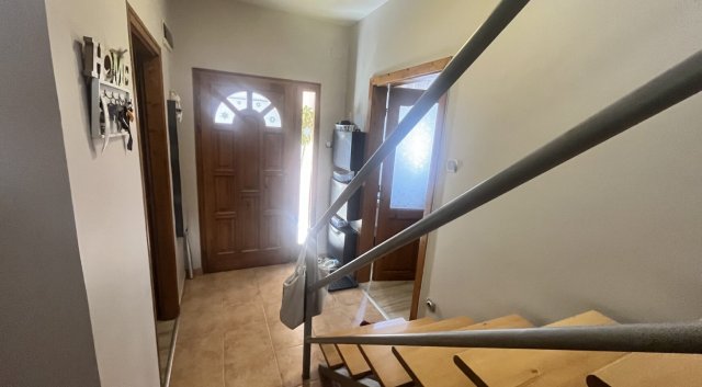Eladó családi ház, Gyulán 79 M Ft, 5 szobás