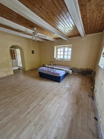 Eladó családi ház, Abonyban 26.5 M Ft, 2 szobás