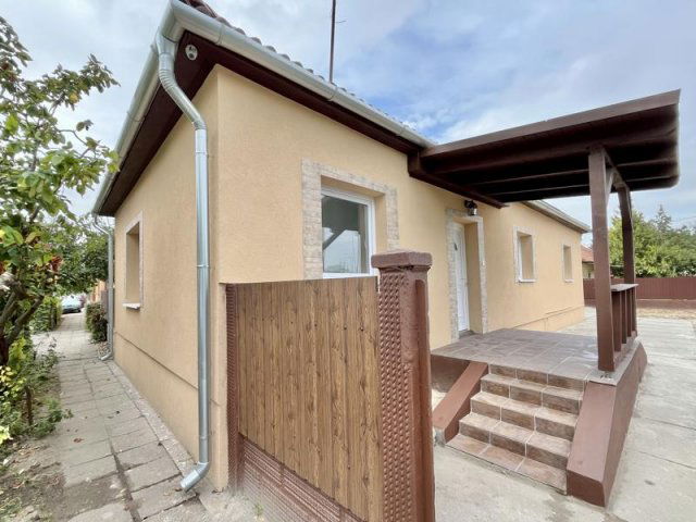 Eladó családi ház, Nagykátán 49.9 M Ft, 2 szobás