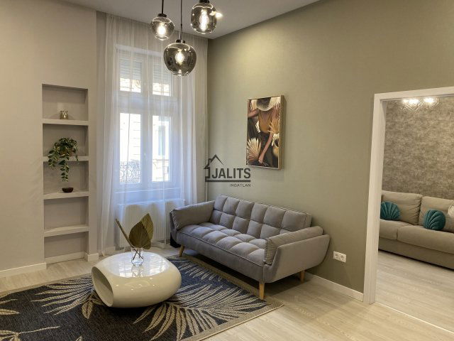 Kiadó téglalakás, albérlet, Budapesten, VI. kerületben