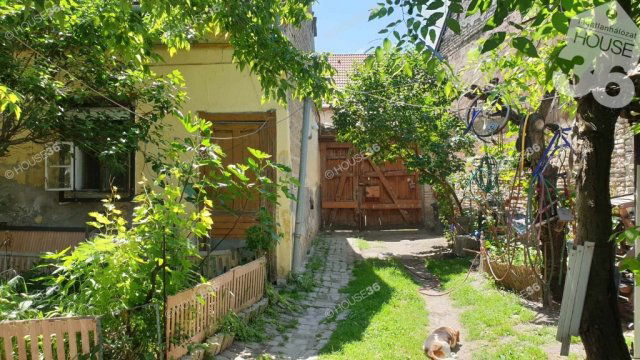 Eladó családi ház, Kecskeméten 95 M Ft, 5 szobás