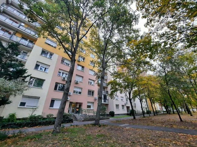 Eladó panellakás, Budapesten, XV. kerületben 74.9 M Ft
