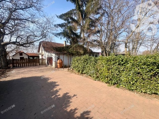 Eladó családi ház, Kecskeméten 79.9 M Ft, 5 szobás