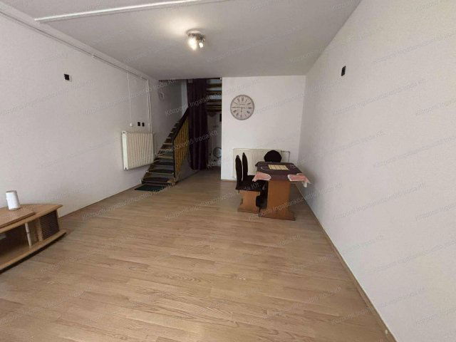 Eladó üzlethelyiség, Tatabányán 35.99 M Ft, 2 szobás