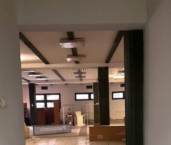 Eladó üzlethelyiség, Nagykanizsán 99.9 M Ft