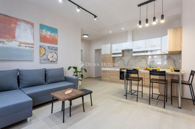 Eladó téglalakás, Budapesten, VII. kerületben 99.9 M Ft