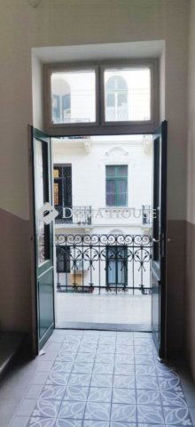 Eladó téglalakás, Budapesten, VII. kerületben 103 M Ft, 2 szobás